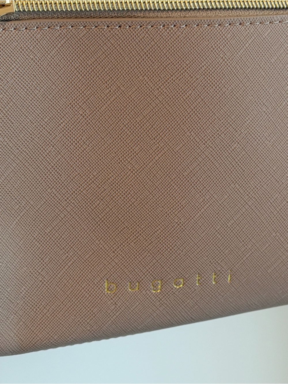 Bugatti Taupe Crossbody with Gold Hardware - Picture 5 of 6